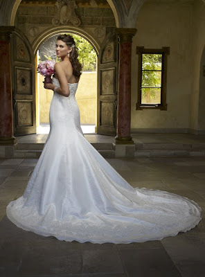 Details wedding dress in elegance.
