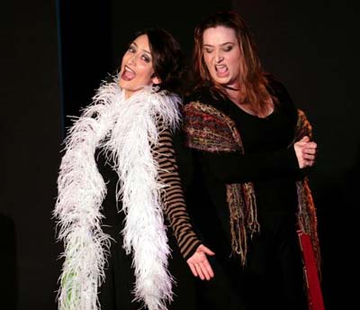 [Anna-toledo-e-Andrezza-Mass.jpg]