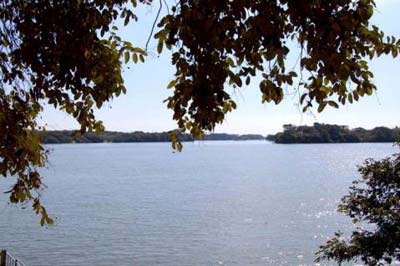 [encontro-dos-rios-Paranapan.jpg]