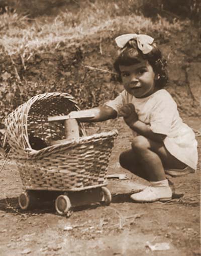 [leila%20pequena%20003.jpg]