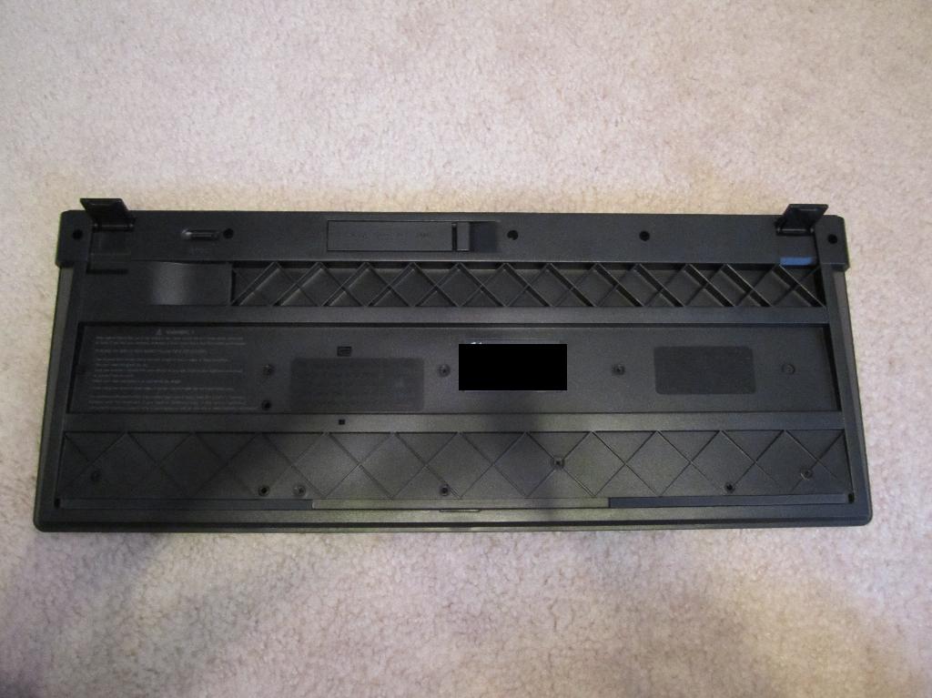 ARogan Logitech PlayStation 3 Cordless MediaBoard Pro