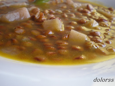 http://4.bp.blogspot.com/_tXtNSuFIlD0/S0IH3LTzx7I/AAAAAAAADJY/uYf27YPBSGE/s400/Lentejas+con+nabos.JPG