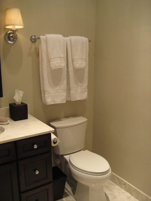 only wish our bathroom was bigger so you could get a better sense of title=