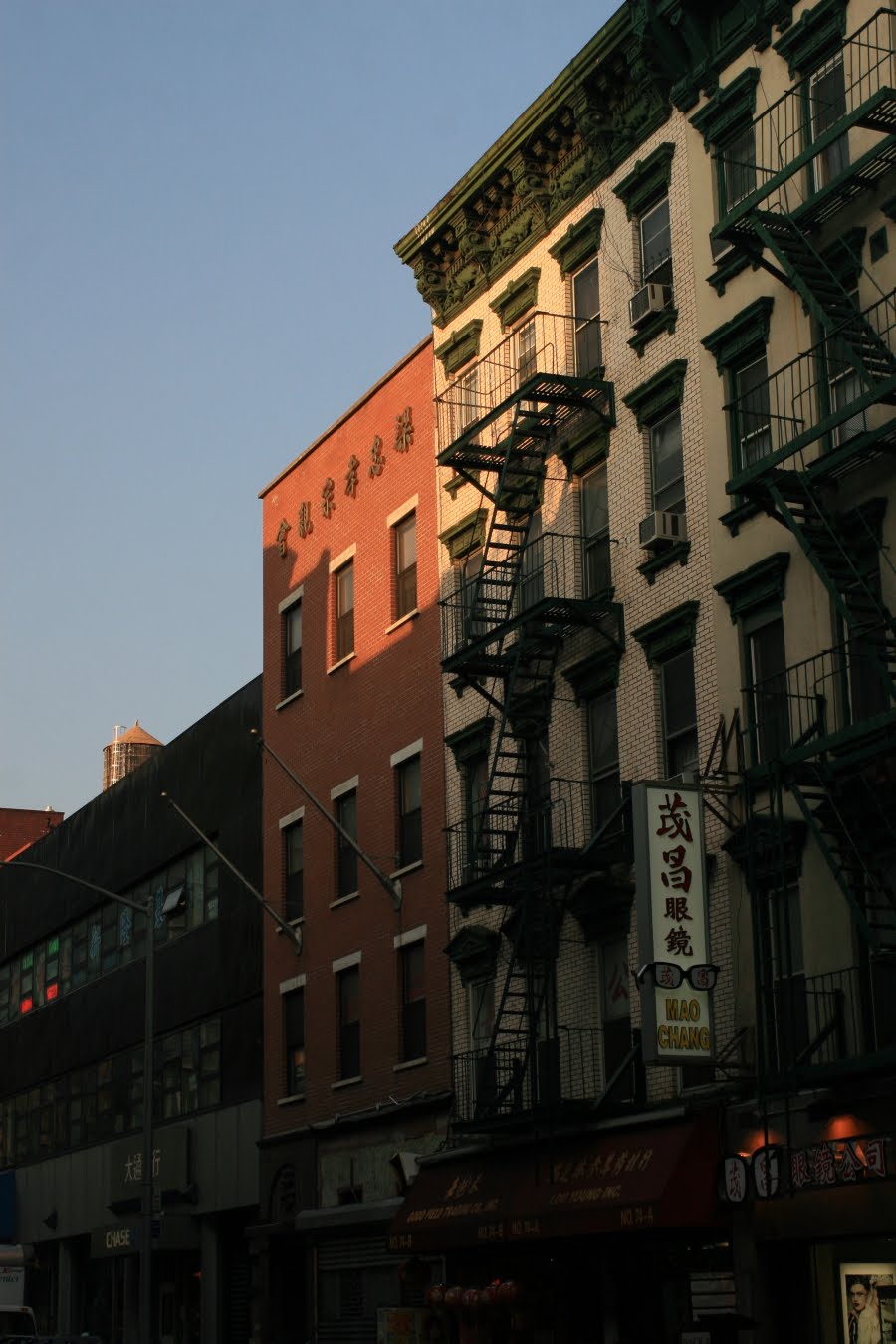 [NYC+resized131.JPG]
