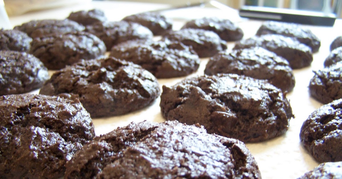 A Cooking Bookworm Chocolate Cake Mix Cookies