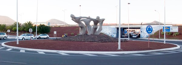 [monumento+a+las+comunidades.jpg]