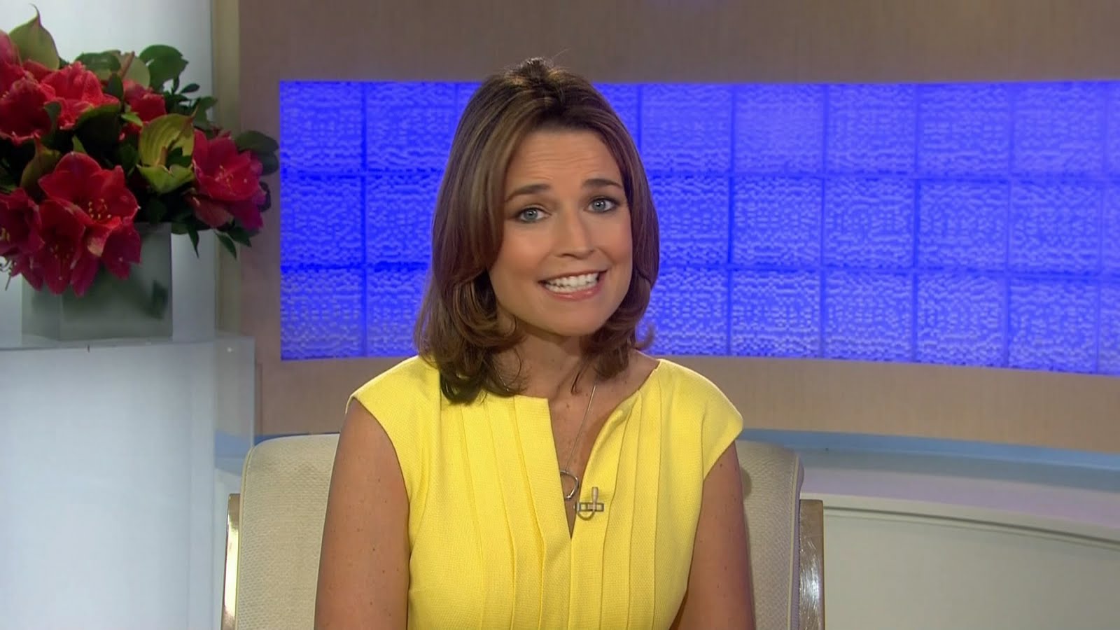 Savannah Guthrie pretty in yellow