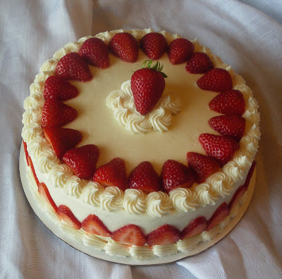 strawberry+cake.jpg#strawberry%20cake