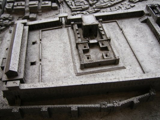 [templo.jpg]