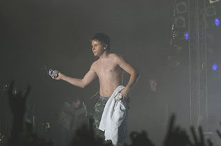 PICS; Tokio Hotel - Gustav - Stage