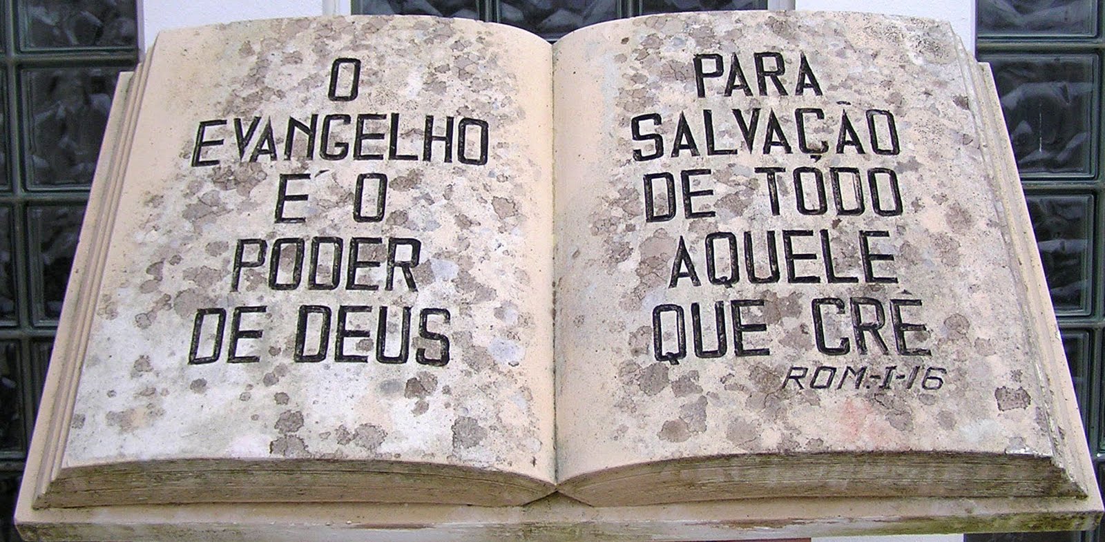 [DEUS.jpg]
