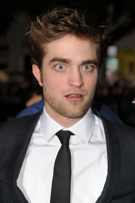 Robert+pattinson+new+moon+ robert pattinson new moon premiere. Robert+pattinson+new+moon+
