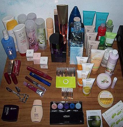 PRODUCTS RANGE FROM HEAD TO TOE