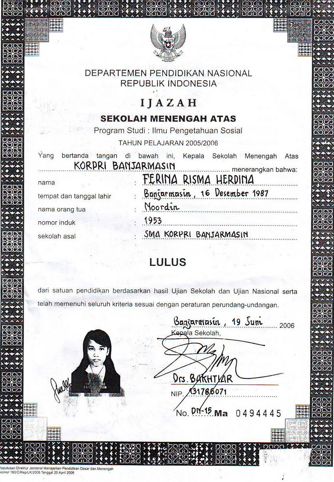 F'Rina Photography ijazah SMA