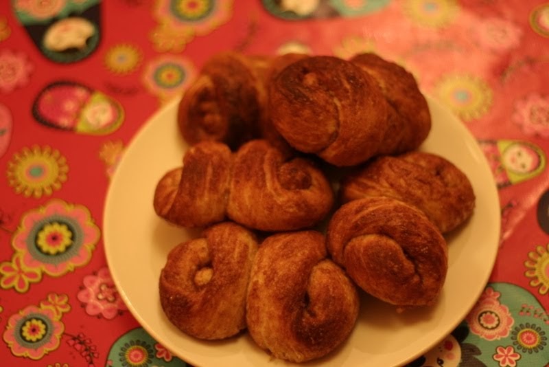 What's cooking? Cinnamon knot buns (zeeuwse bolus)