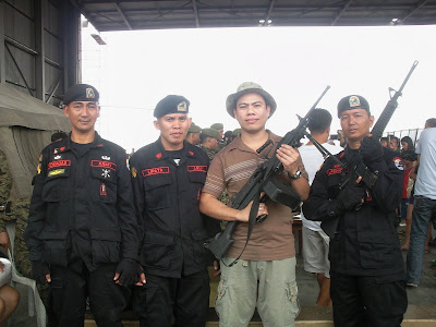 Hubby with the Philippine Marines Hot Air Balloon Festival Philippines 2009