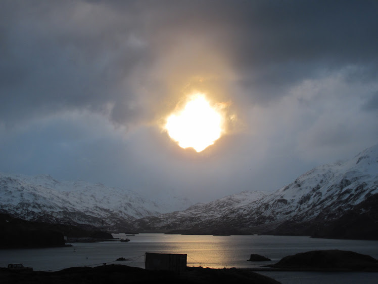 EL SOL ABRIENDO EL DÍA...