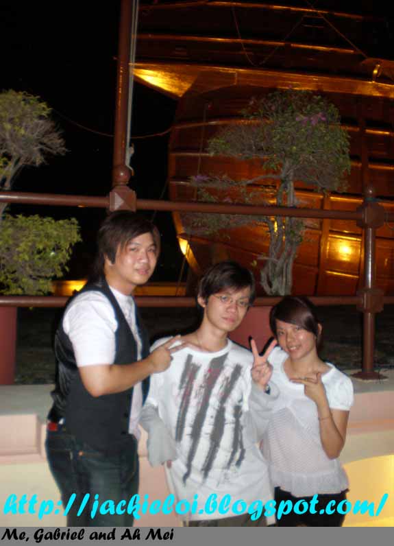 [004.jpg]