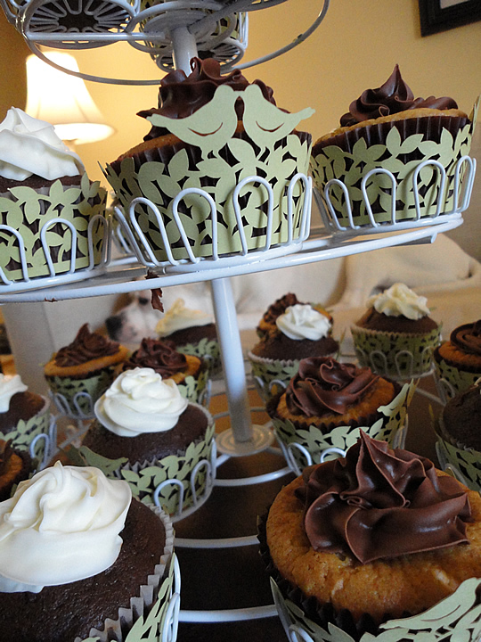 52 Cupcakes and Layla Bridal Shower Cupcakes and Cupcake Decorating