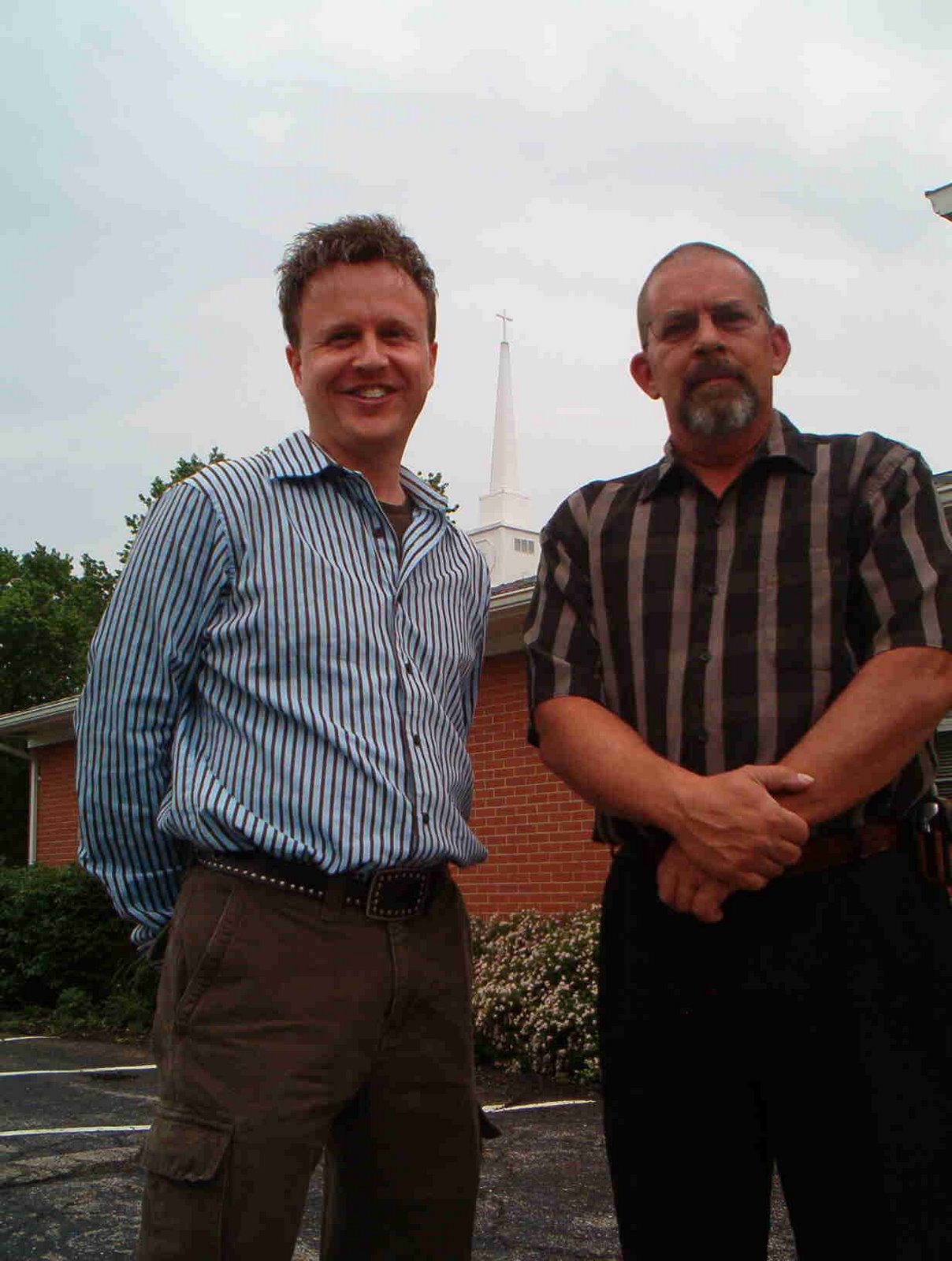 [London+Ohio+Scott+and+Larry+1.JPG]