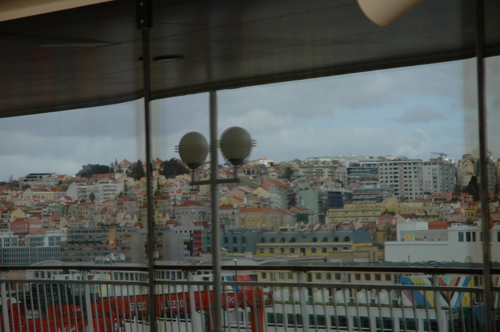 [RSP+lisbon+window.JPG]