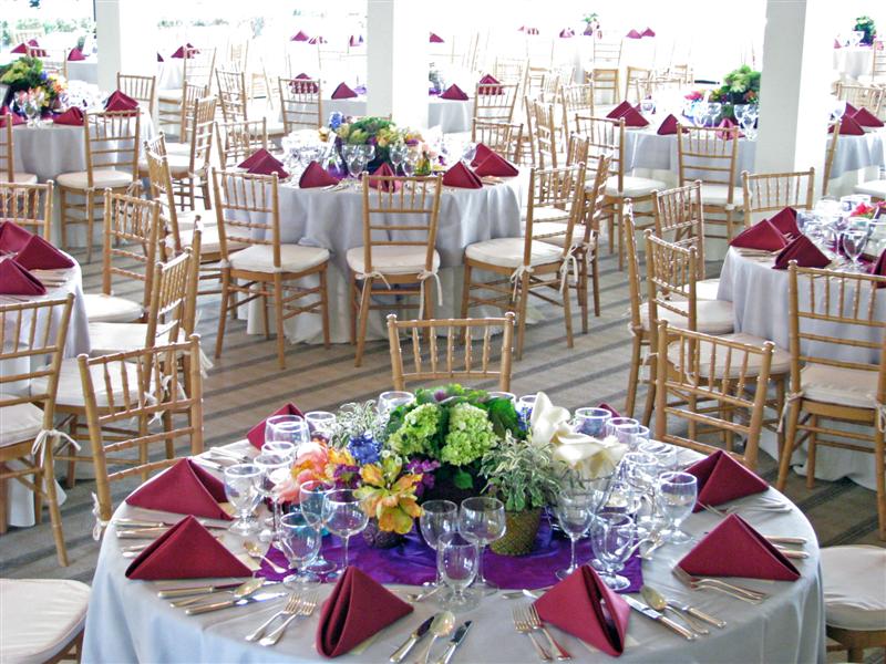 There were smaller vases with an Herb mix such as Thyme Bay Leaves There were smaller vases with an Herb mix such as Thyme Bay Leaves