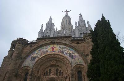 Templo expiatorio del Sagrado Corazón