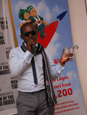 [1025_diddy_luomo_vogue_00.jpg]