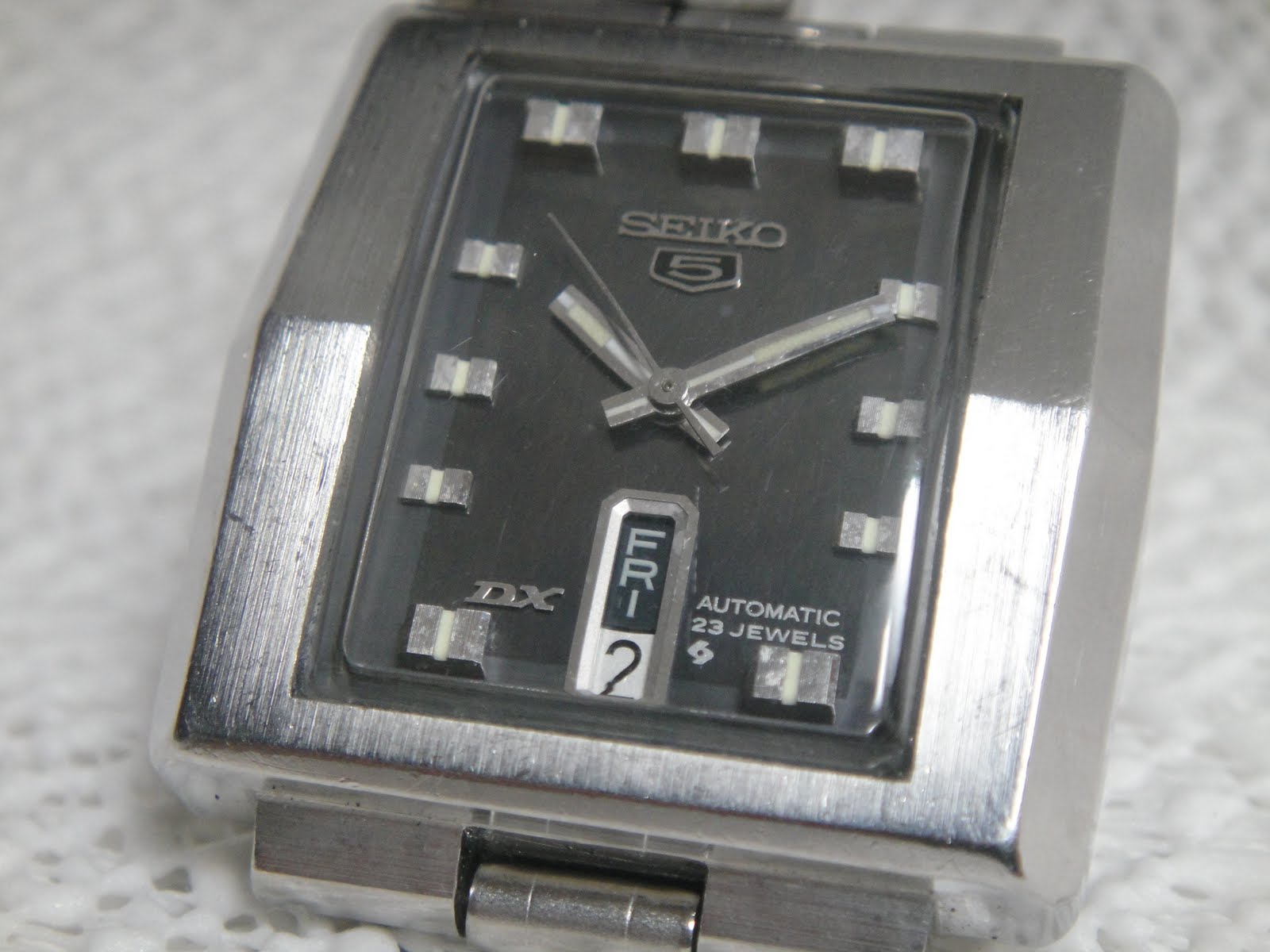 seiko 5 dx automatic 23 jewels