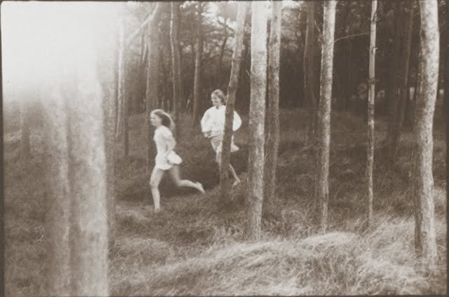 ... game gorgeous feminine phot...