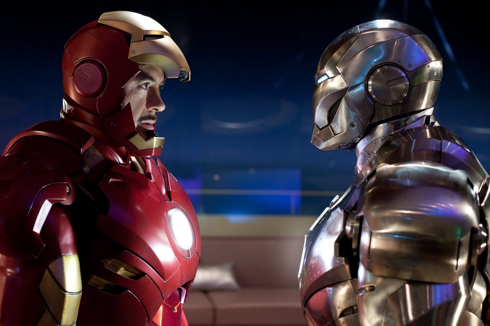 http://4.bp.blogspot.com/_u6pU10HxYRM/S-15YB6ATgI/AAAAAAAAIqU/5Q_8wTOlXT4/s1600/iorn-man-and-war-machine-iron-man-2.jpg