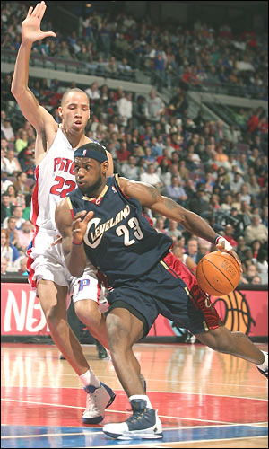 [p1_lebron-getty.jpg]