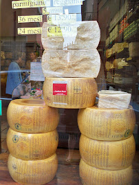 Say cheese in Bologna