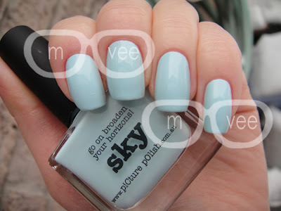 piCture pOlish sky swatch