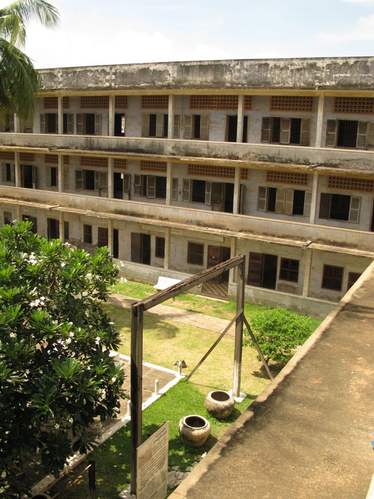 security prison 21