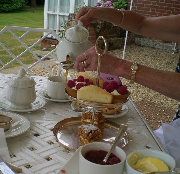 Pantry Art Journal Busy, busy and....."More Tea Vicar?"