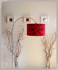 Lámpara de Pie Curva / Tela roja - flores con borde rojo