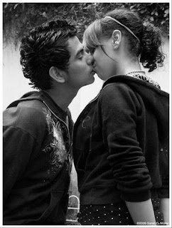 صور رومانسية حب احضان قبلات  Kiss+me