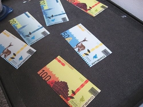 [New20-50-100AmeroPaperNotes.JPG]