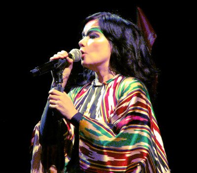 [Bjork.jpg]
