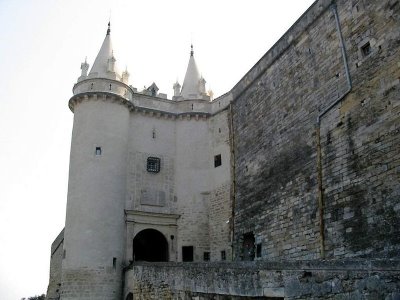 [castillo+de+grignan,+fancia.jpg]