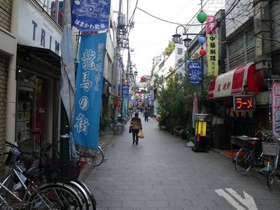 京急立会川駅前通り 京急立会川駅前通り