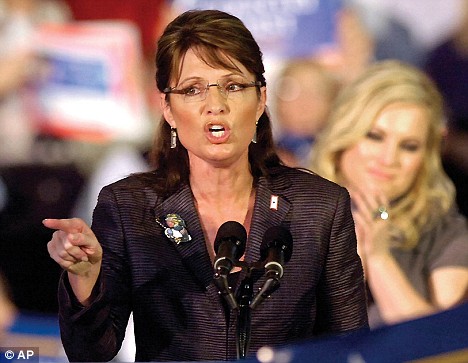 [Sarah+On+Campaign+Trail+At+Poium+Stern.jpg]