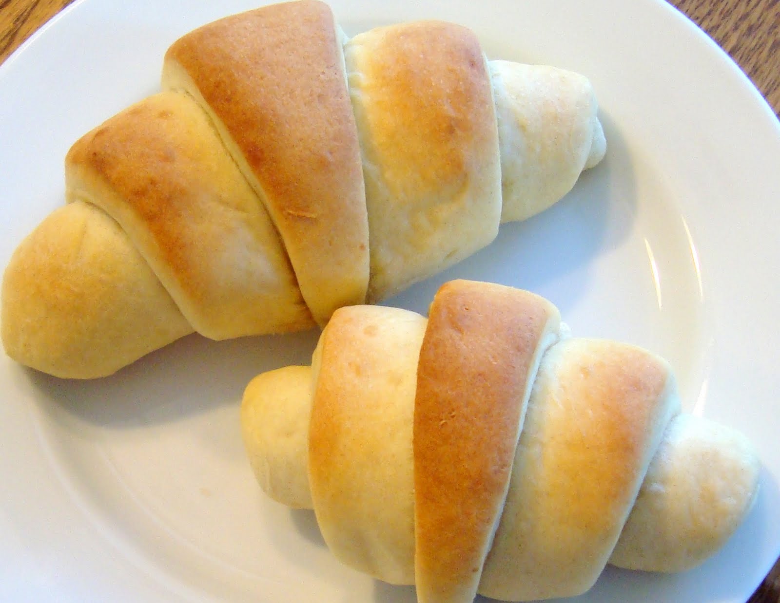 Bits and Pieces Butterhorn Rolls