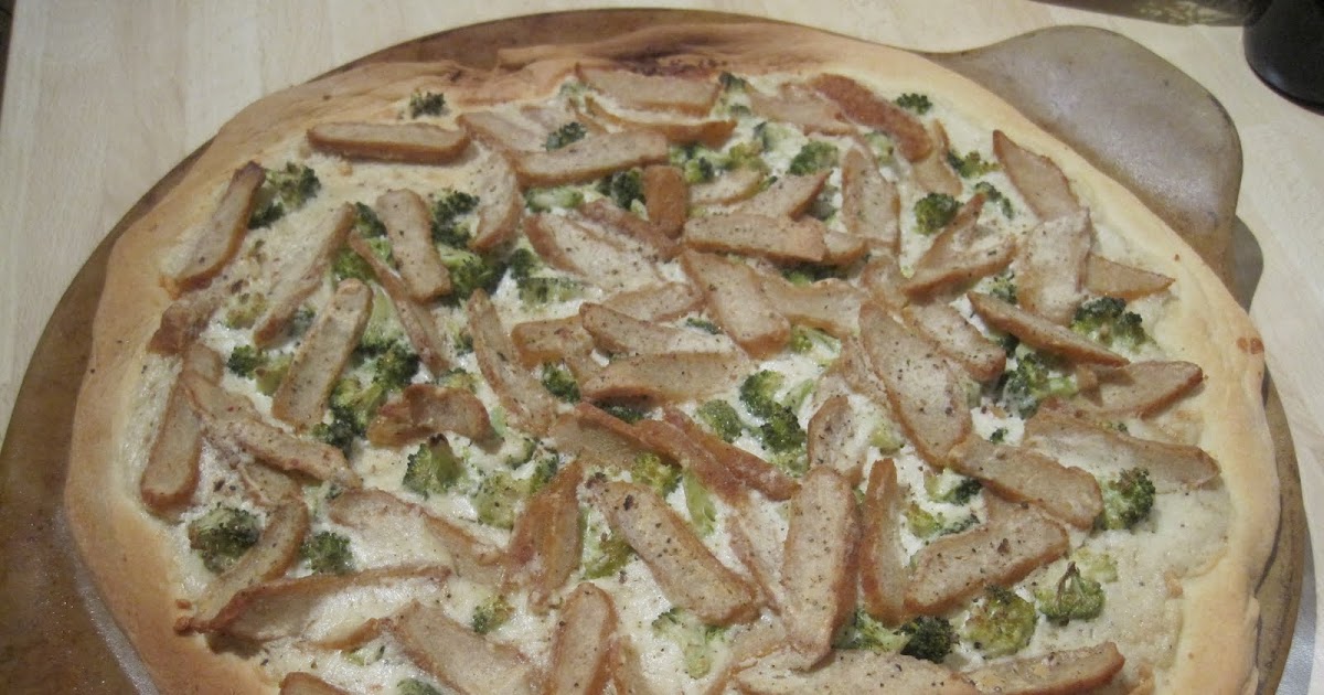 Courtney's Vegan Journal Broccoli Chicken Alfredo Pizza