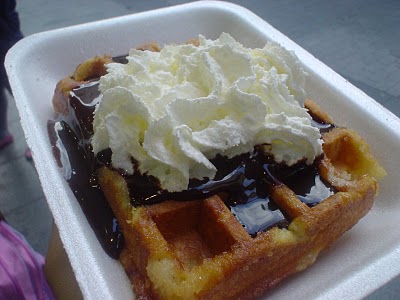 [gofres+chocolate+y+nata.JPG]