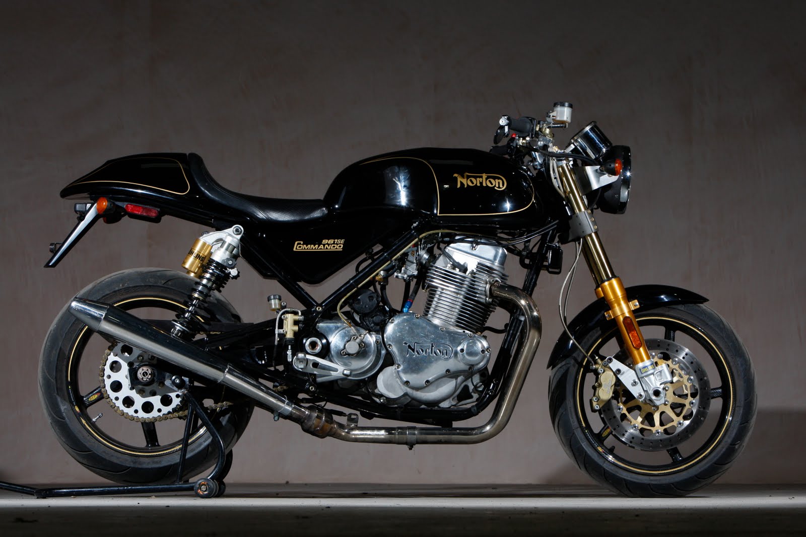 [Commando+961SE.JPG]