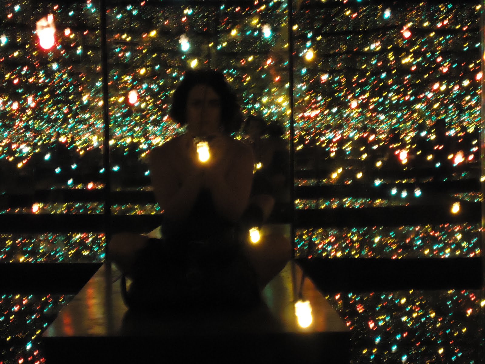 Hey Lola Lola Infinity Mirror Room Fireflies On The Water