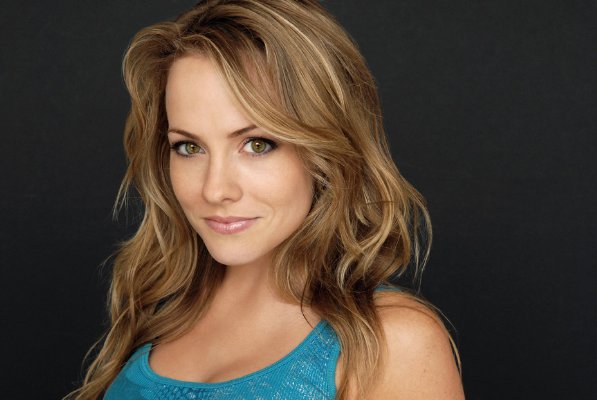 kelly stables romantically chal...