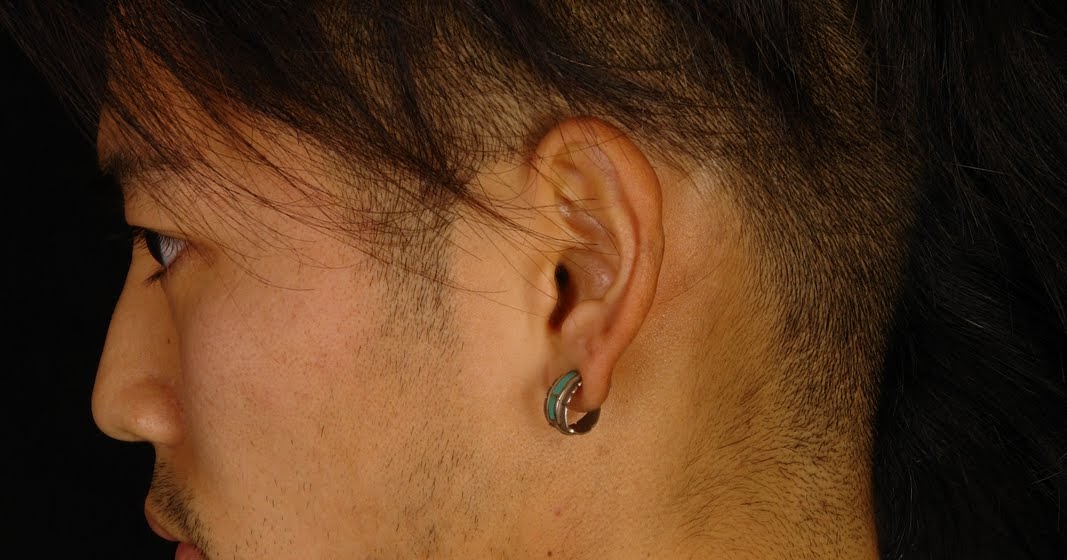 SHANE TATTOOS Triangle Neck Tattoo